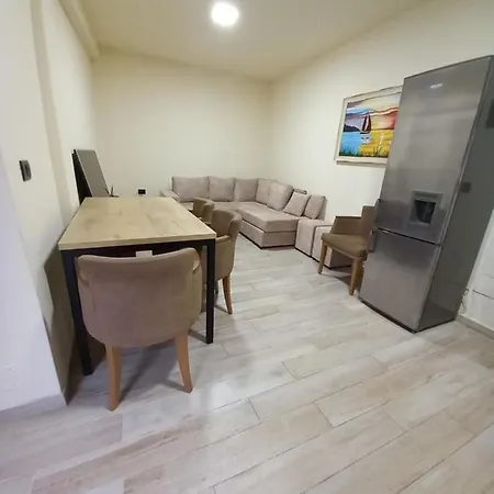 Hotel Agnes Hoxhgoran 1 *