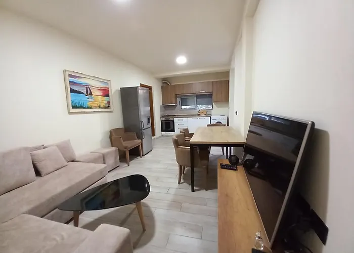 Agnes Hoxhgoran 1 Durrës